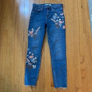 Topshop Raw Hem Jamie Jeans